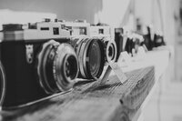 Fotográfus és fotótermék-kereskedő